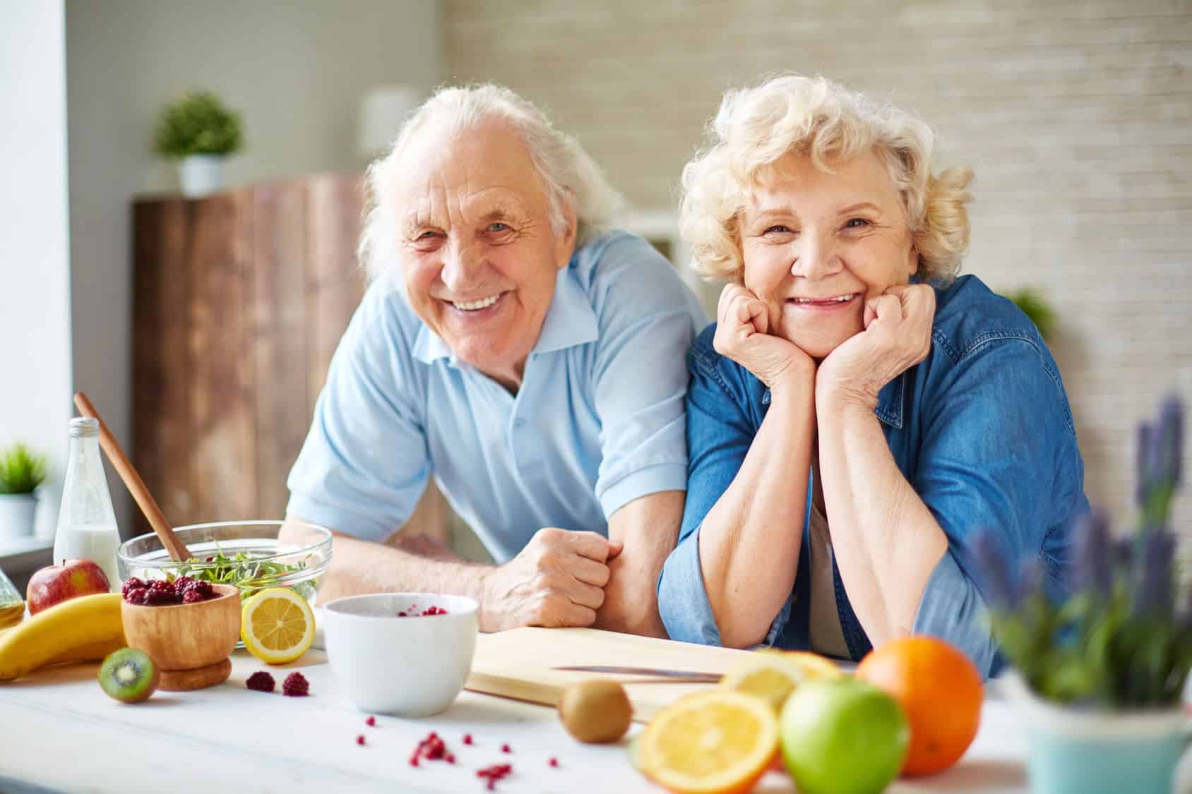 Người cao tuổi cần duy trì chế độ dinh dưỡng phù hợp