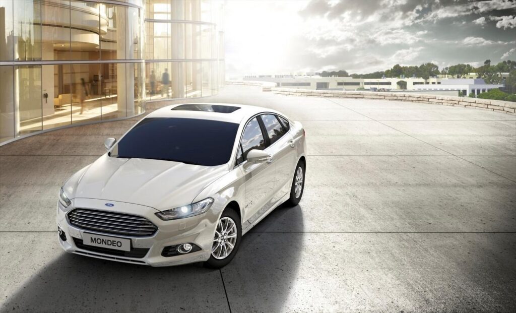 Xe Ford Mondeo