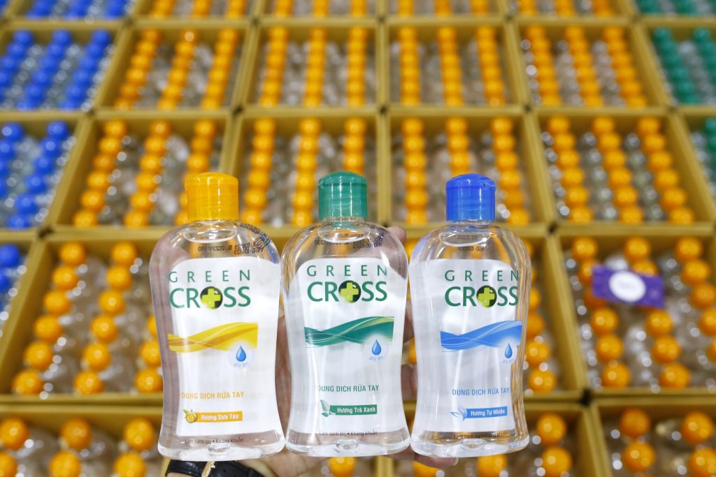 Dùng dịch rửa tay của Green Cross bị thu hồi hàng nghìn chai