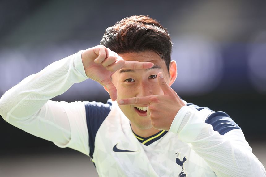 Cầu thủ người Hàn từng lập vô số pha ghi bàn không tưởng