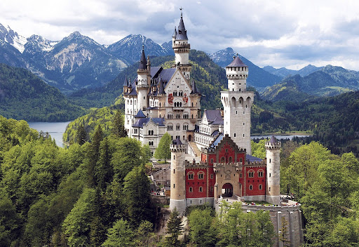 Lâu đài là niềm tự hào của người dân Đức